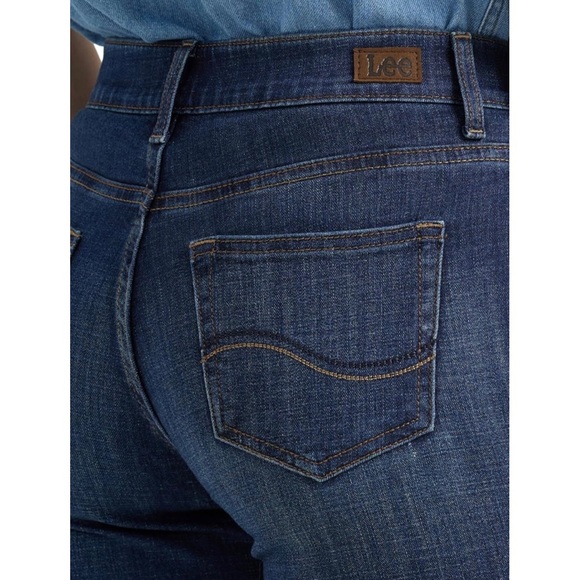 ($15) Lee Jeans Womens Curvy Bootcut, size: 6 Medium - Picture 4 of 8